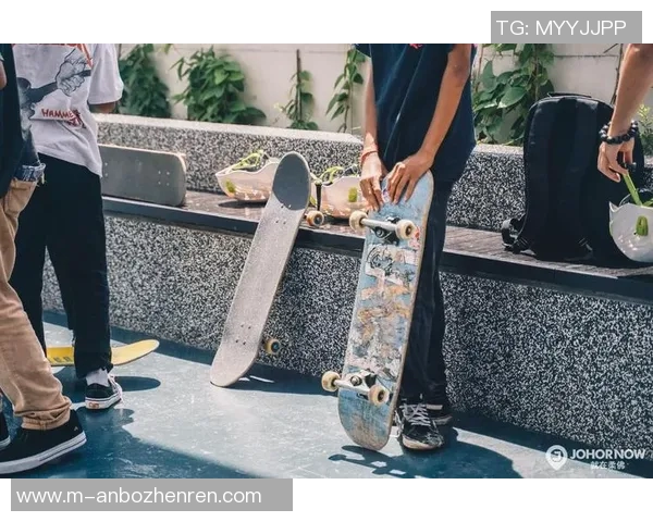 实时新闻王芳独家分享滑板技巧与心得体会助你轻松掌握滑板运动的乐趣与挑战 实时新闻王芳独家分享滑板技巧与心得体会助你轻松掌握滑板运动的乐趣与挑战